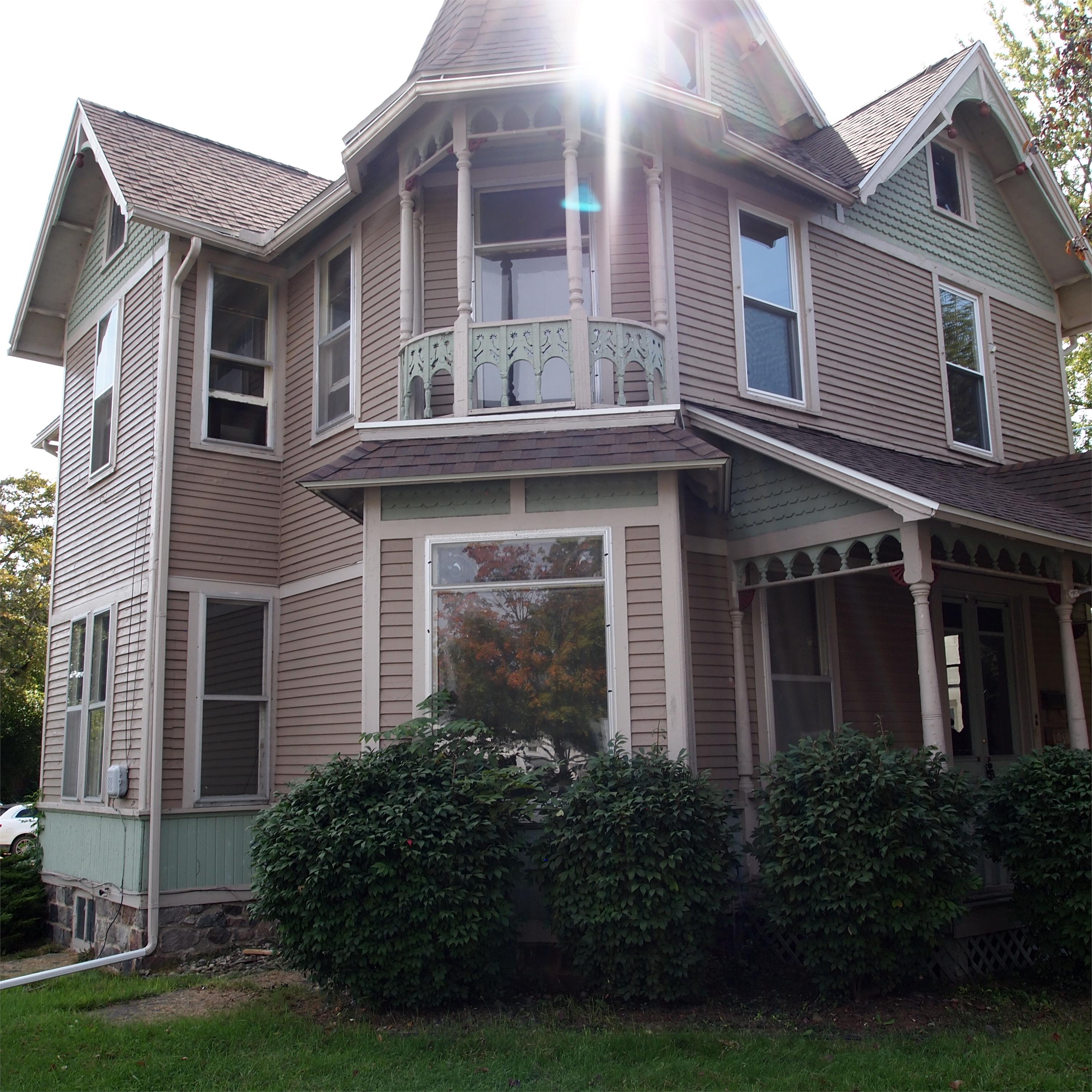 49 South Howell Street - 2 upper