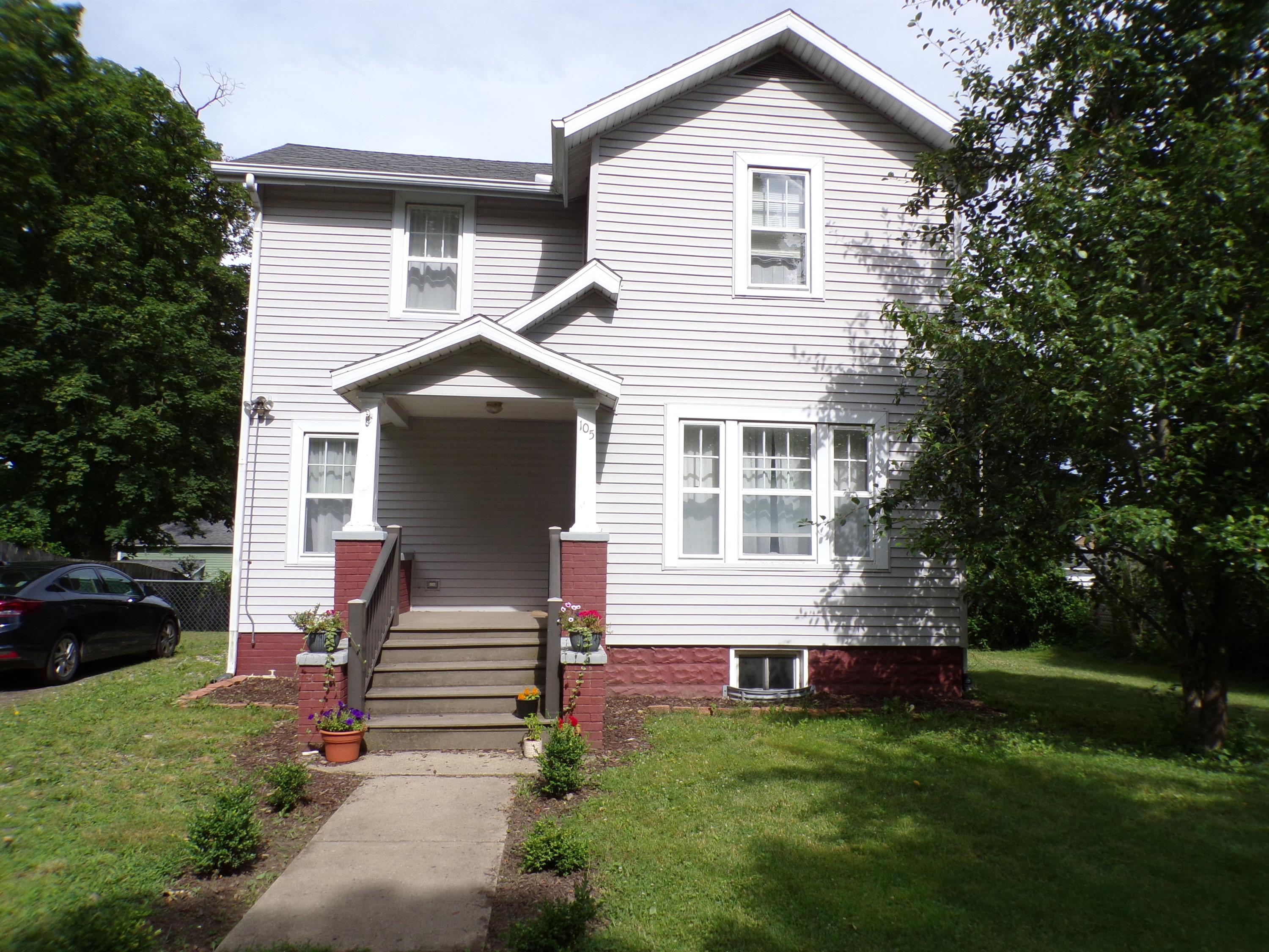 Budlong St 105